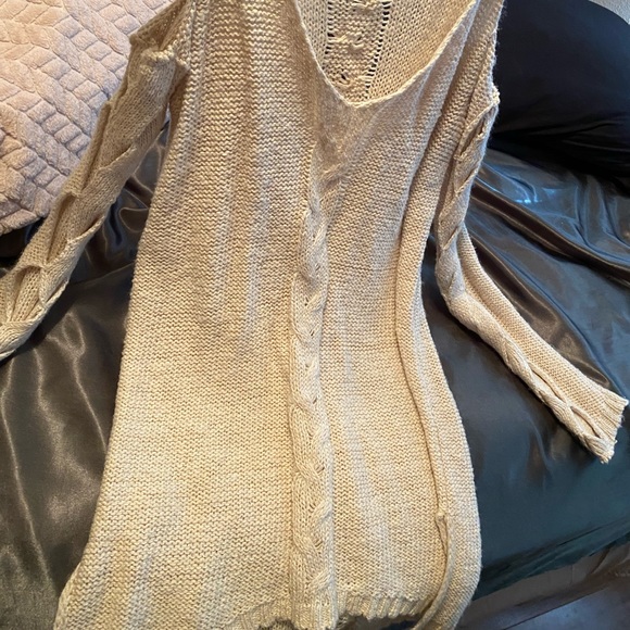 Long sleeve, knit sweater - Picture 1 of 4